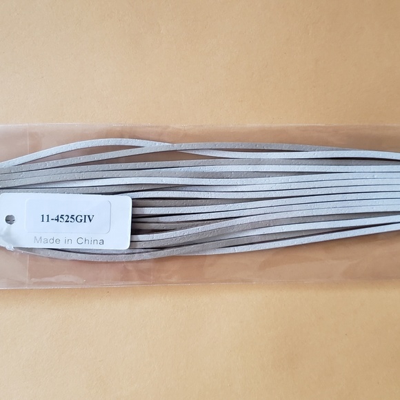 Multi Strand Faux Leather Band Bracelet. - Picture 2 of 8